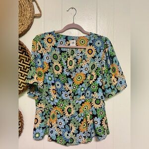 Cabi 5900 Womens Medium Happy Top Blue Green Mod Floral Button Front
